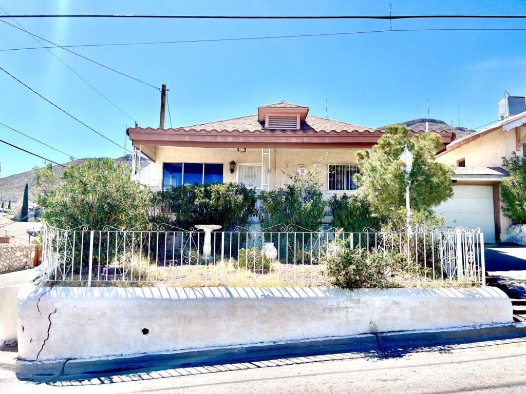 House for rent at 1717 Dakota St, El Paso, TX 79930