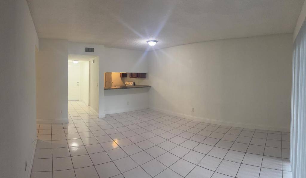 Apartment for rent at 11501 NW 44th St, Coral Springs, FL 33065