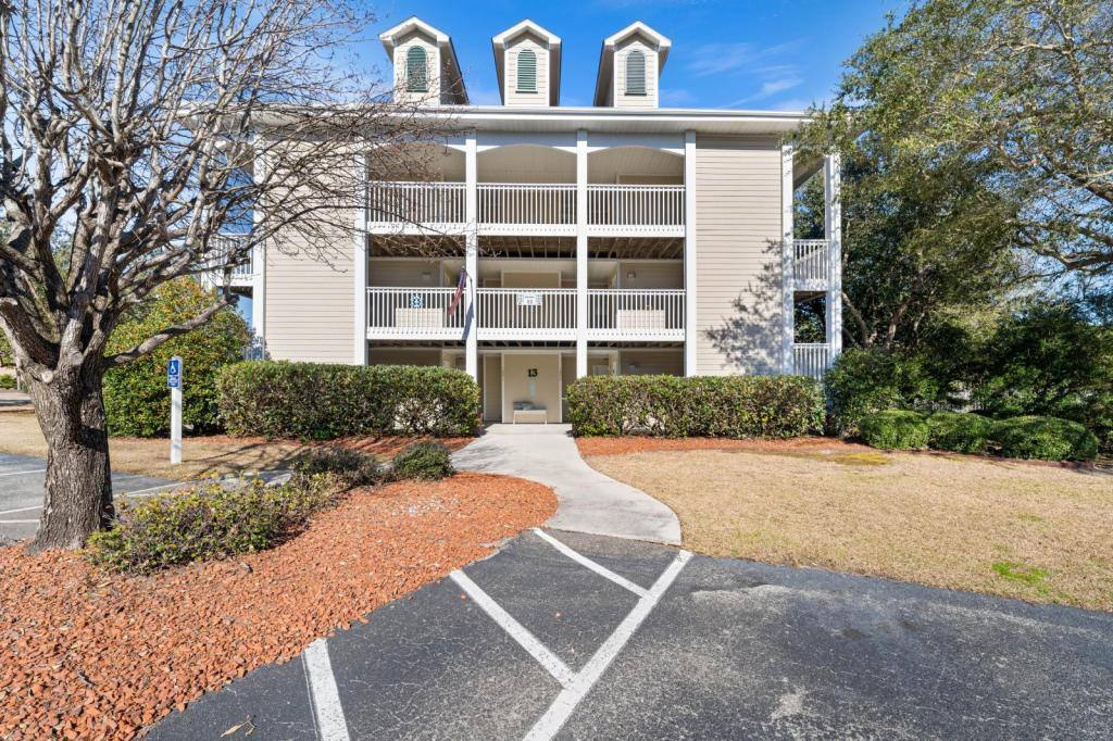 Condo for rent at 1302 Club Villas Dr, Southport, NC 28461