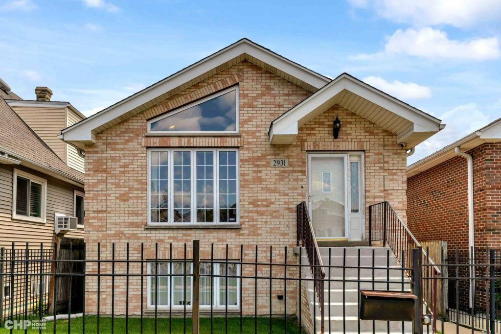 House for rent at 2931 N Rutherford Ave, Chicago, IL 60634