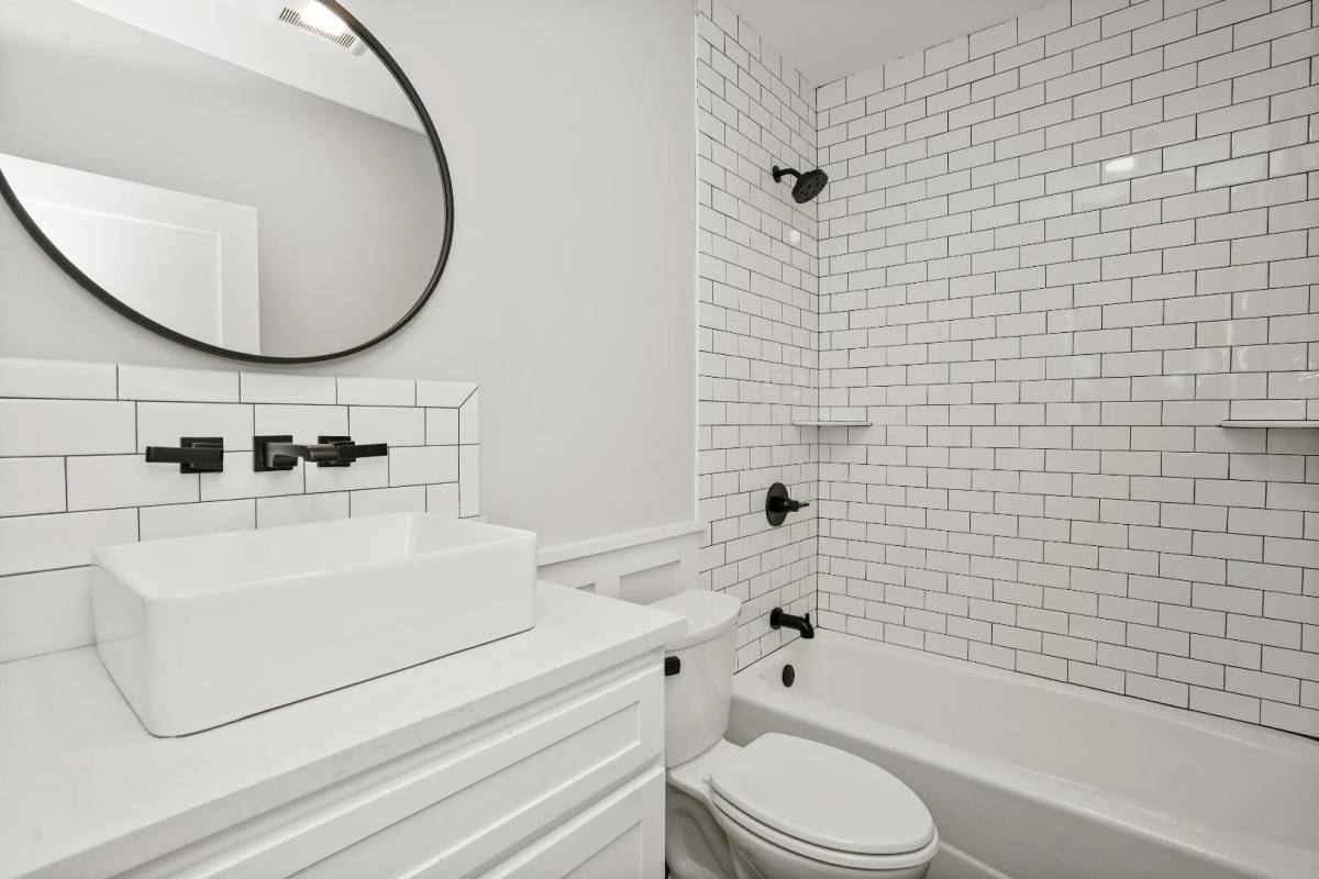 Apartment for rent at 174 Coram Ave #1B, Shelton, CT 06484