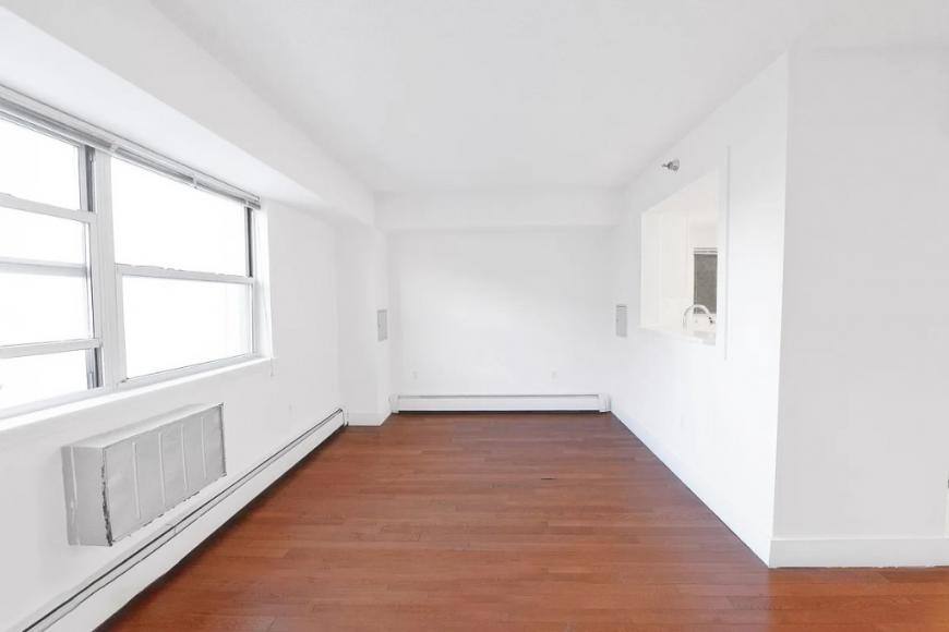 Apartment for rent at 15 W 116th St #2W, New York, NY 10026