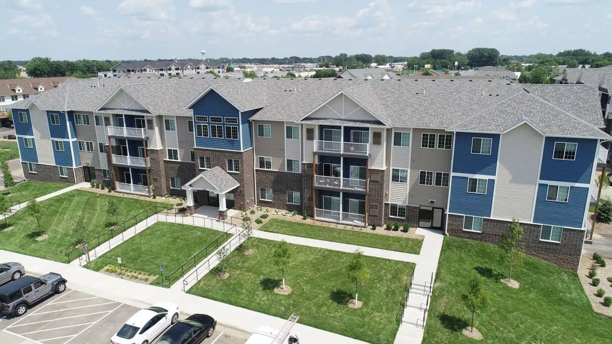 Apartment for rent at Gateway Green, 4626 Wyngate Blvd, Forest Lake, MN 55025