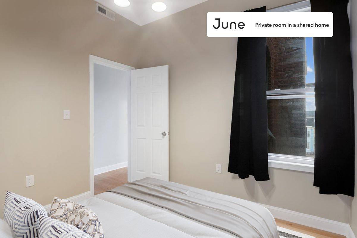 7 Linden St, Allston, MA 02134