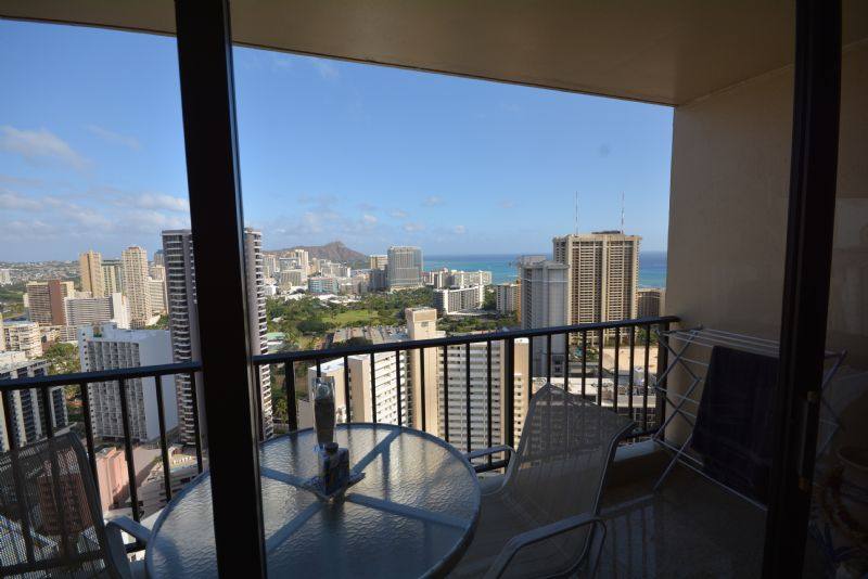 Apartment for rent at 411 Hobron Lane #3813, Honolulu, HI 96815