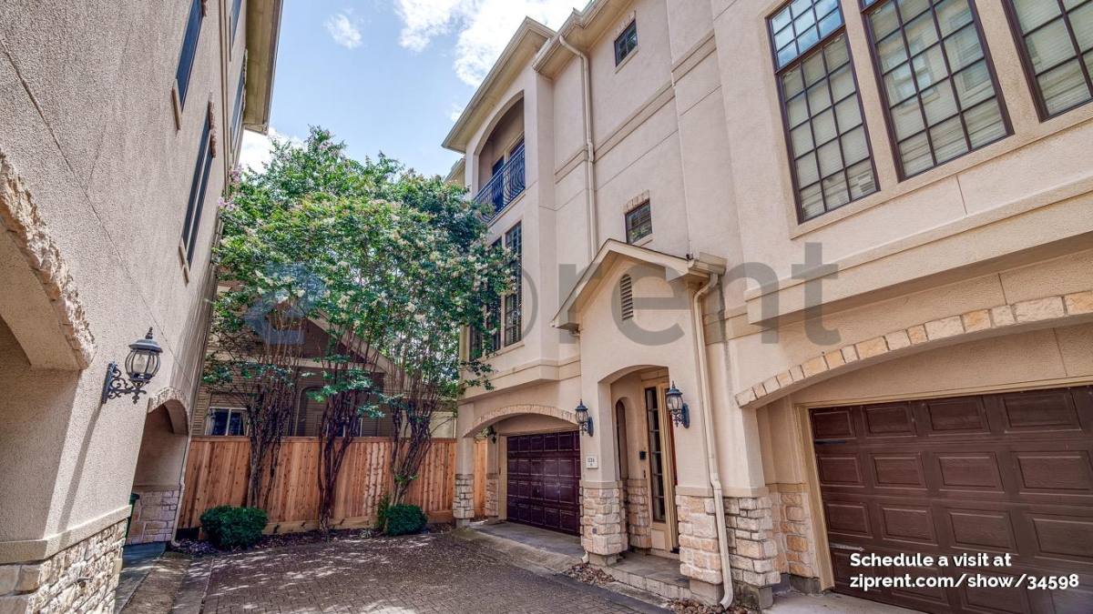 Townhouse for rent at 1216 Rosedale St, Houston, TX 77004