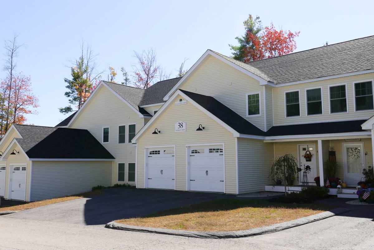 Townhouse for rent at 52 Monroe Dr, Rochester, NH 03867