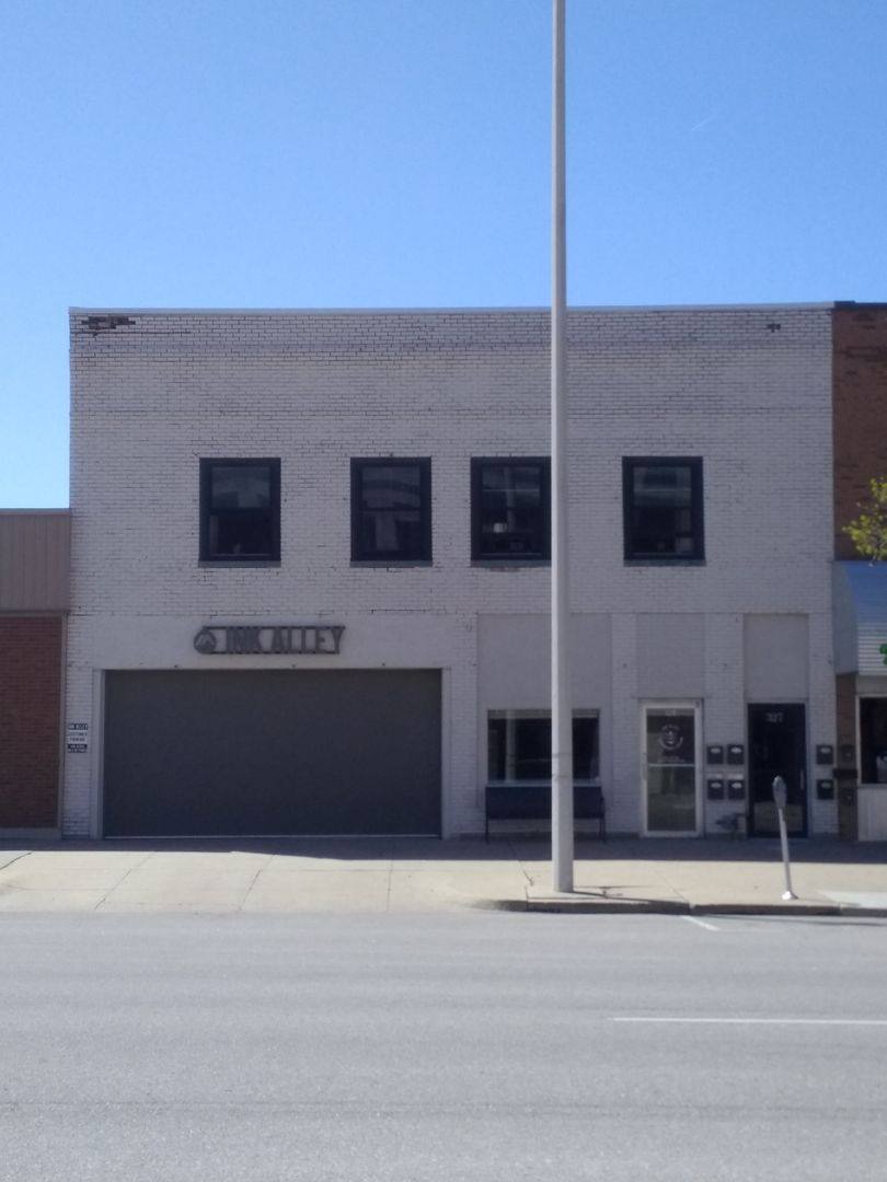 Apartment for rent at 327 S 11th St, Lincoln, NE 68508