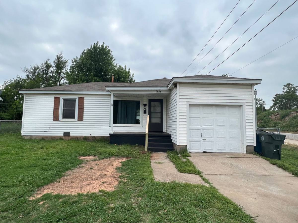 House for rent at 1511 N Key Blvd, Oklahoma City, OK 73110
