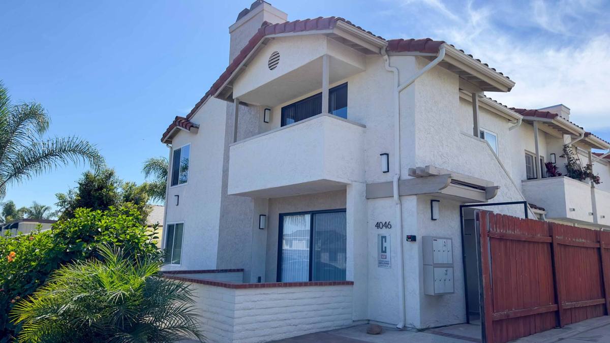Apartment for rent at 4046 Mississippi St, San Diego, CA 92104
