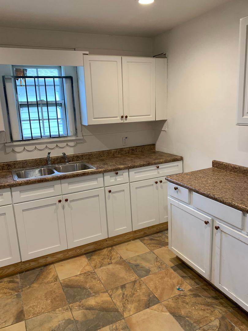 House for rent at 917 Pike Rd, Birmingham, AL 35204