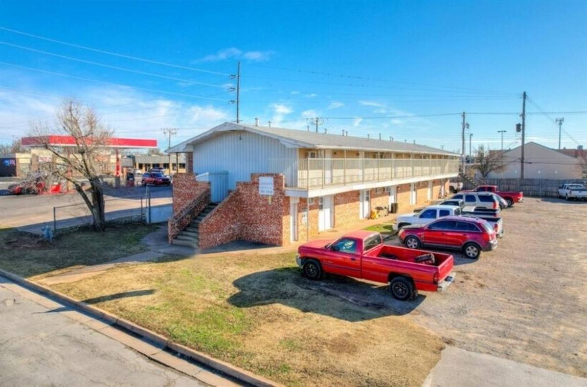 Apartment for rent at 2108 SW 51st St, Oklahoma City, OK 73119