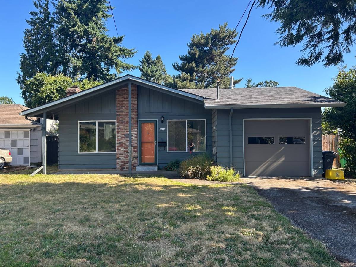 House for rent at 5415 SE Tolman St, Portland, OR 97206