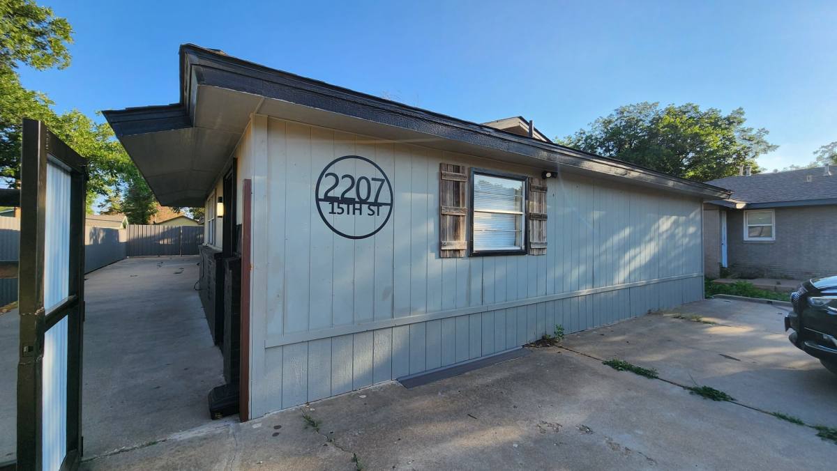 Apartment for rent at 2207 15th St, Lubbock, TX 79401