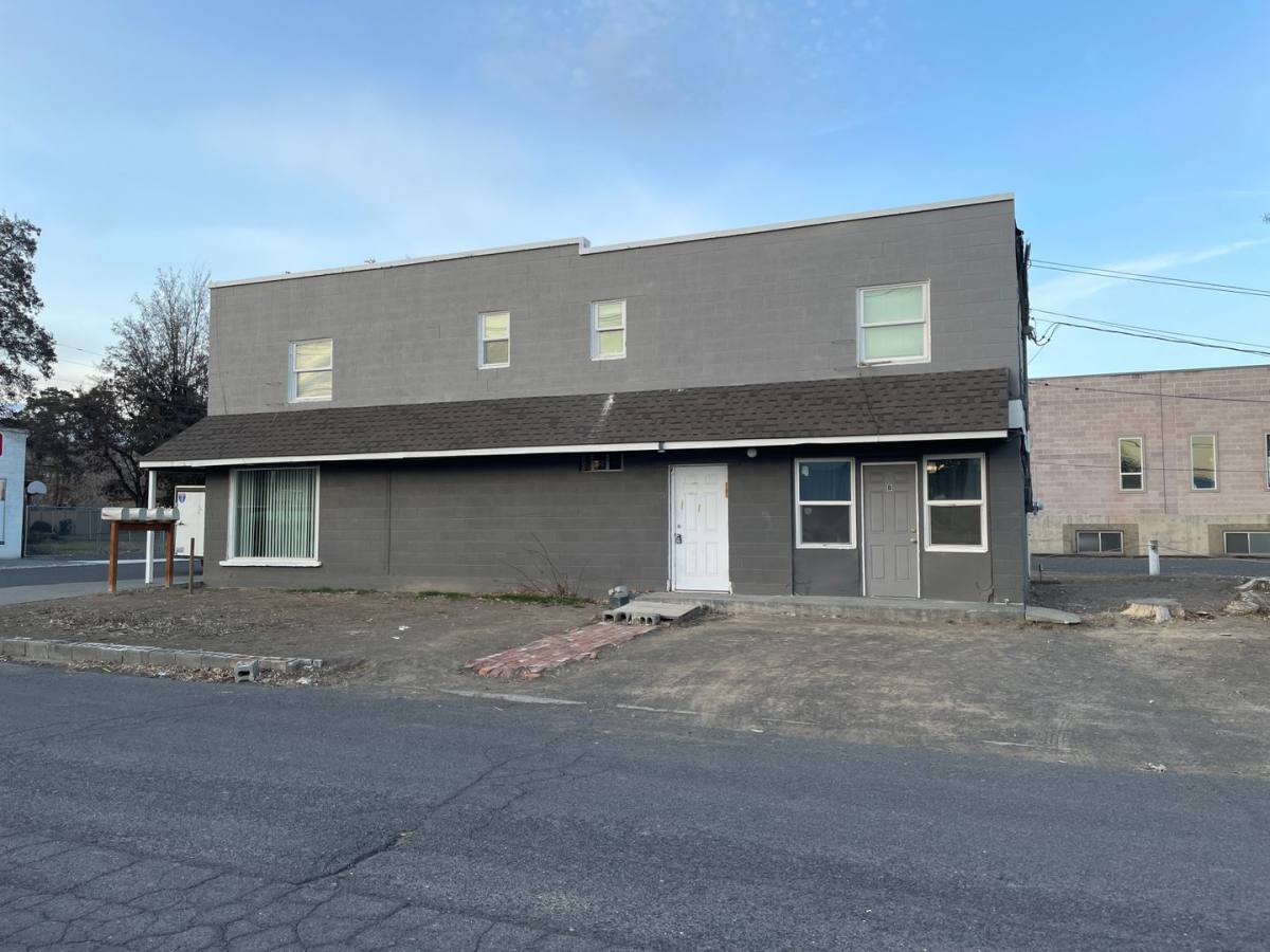 Apartment for rent at 456 C St SW, Ephrata, WA 98823