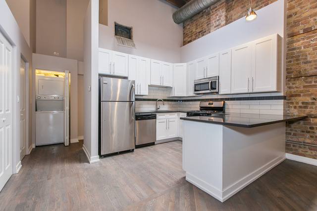 Apartment for rent at 357 W Chicago Ave, Chicago, IL 60654