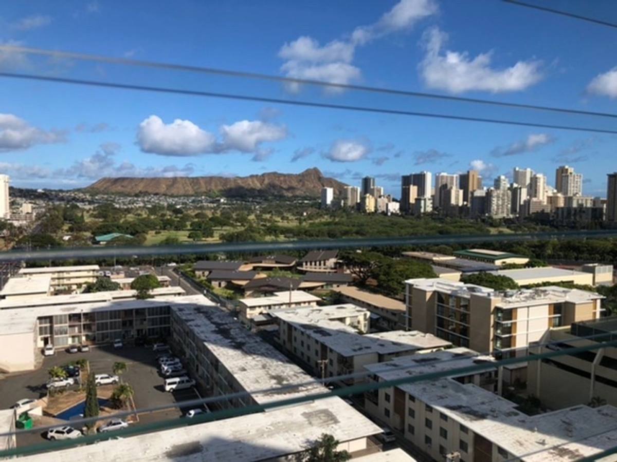 House for rent at 2525 Date St, Honolulu, HI 96826