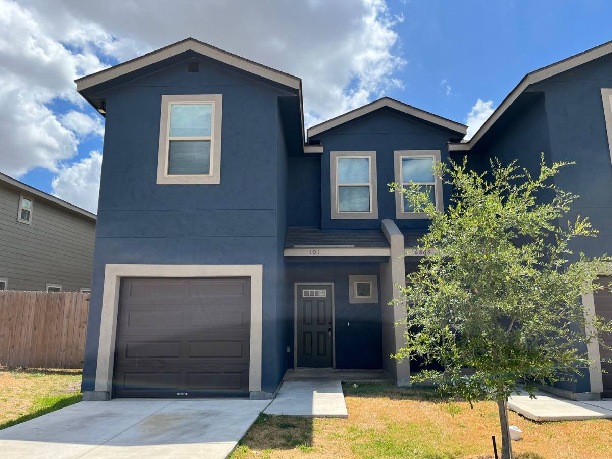 House for rent at 6866 Lakeview Dr, San Antonio, TX 78244