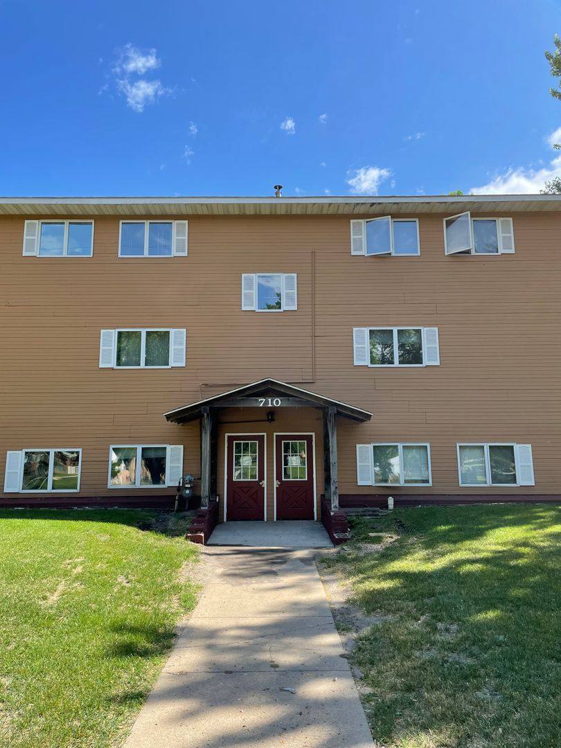 Apartment for rent at 710 13th St S, Saint Cloud, MN 56301