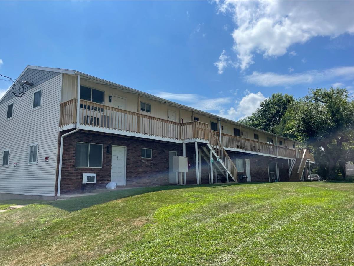Apartment for rent at 3501 Elm St, Parkersburg, WV 26104