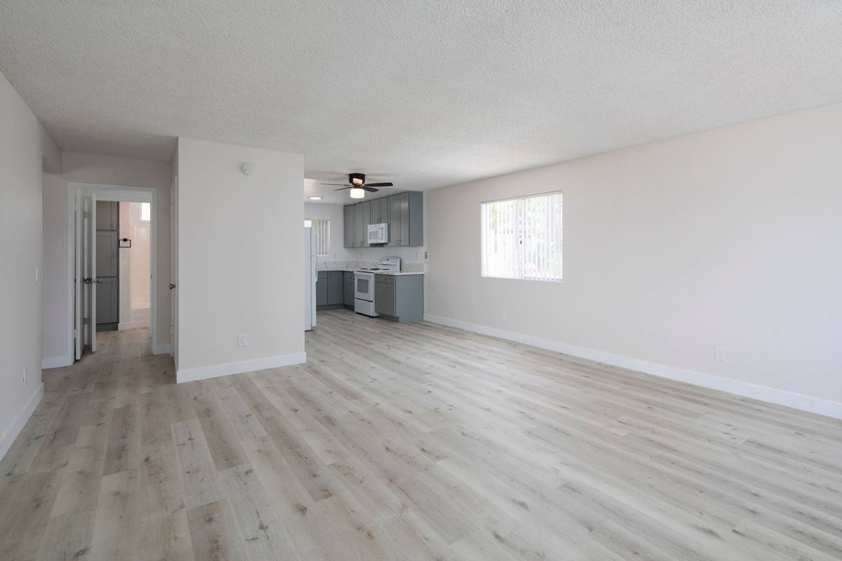 Apartment for rent at 12500 - 12506 Oak Knoll Rd, Poway, CA 92064