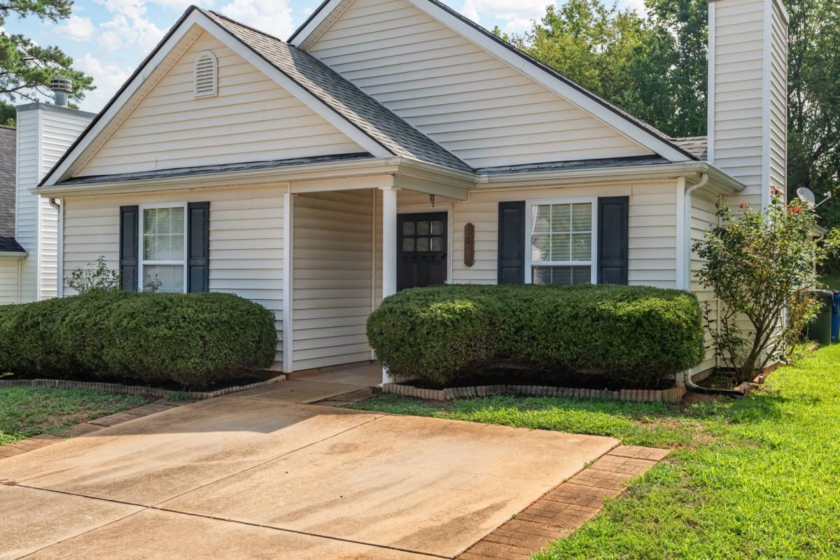 House for rent at 3623 Cyrus St, Raleigh, NC 27610