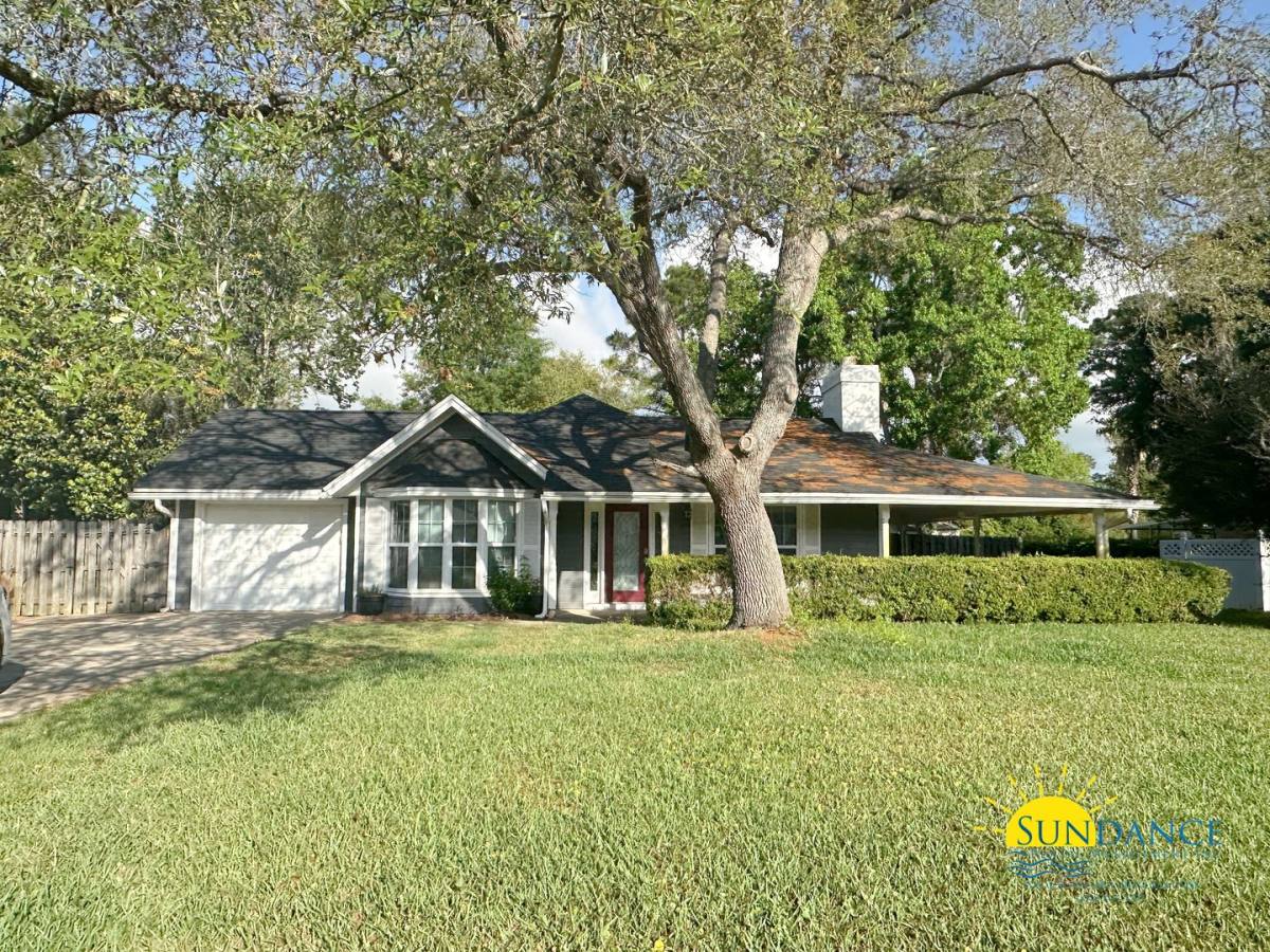 House for rent at 2181 Calle De Castelar, Navarre, FL 32566