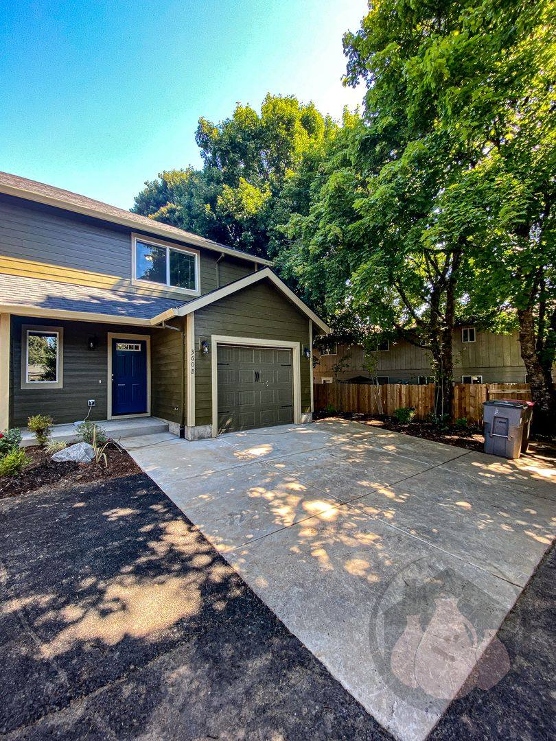 Apartment for rent at 360 NW Willamina, Willamina, OR 97396