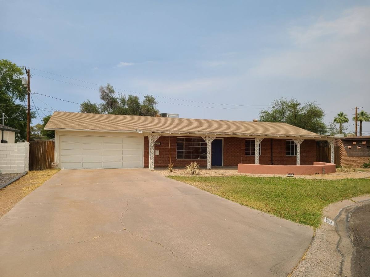 House for rent at 3122 E Montecito Ave, Phoenix, AZ 85016