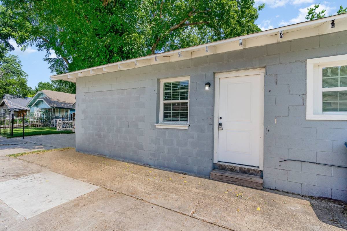House for rent at 3402 Jeffries St #B, Dallas, TX 75215