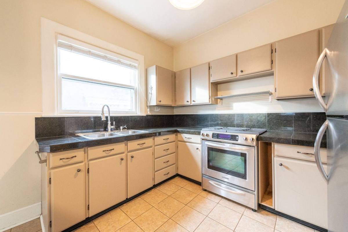 Condo for rent at 731 SW King, Portland, OR 97205
