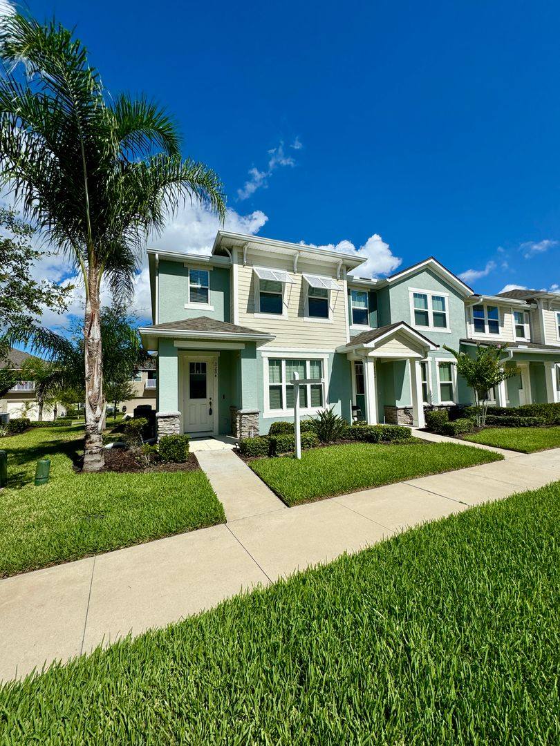 Townhouse for rent at 2204 Loblolly Bay St, Clermont, FL 34711
