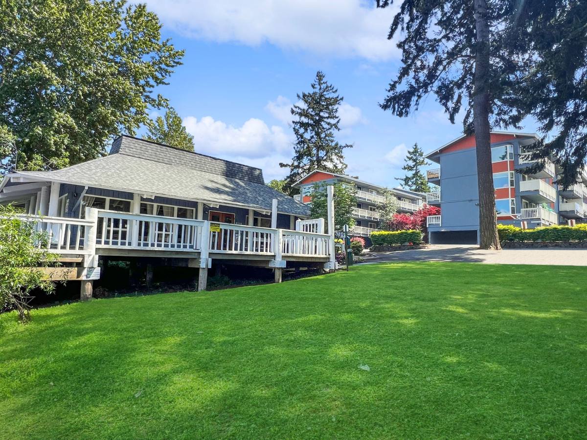 Apartment for rent at 747 75th St SE, Everett, WA 98203