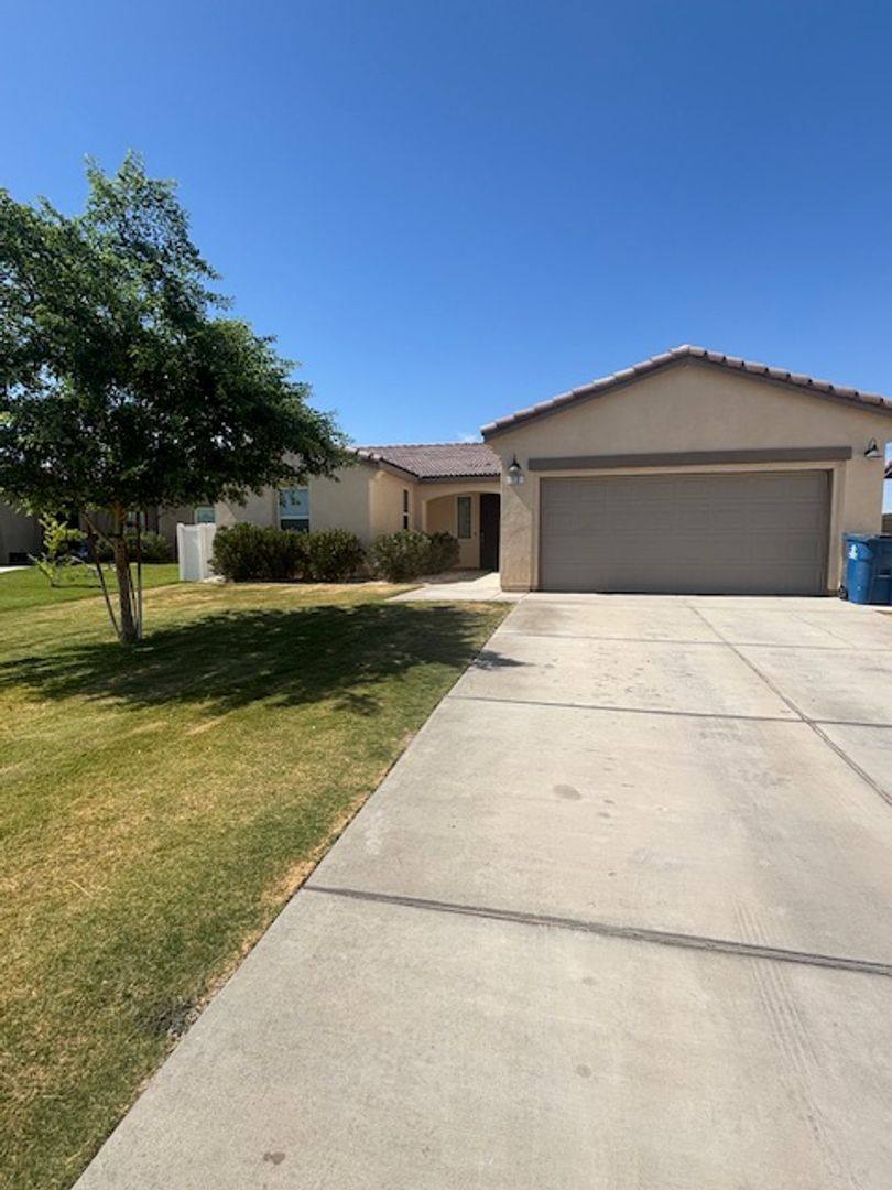 House for rent at 113 Monterey St, Brawley, CA 92227