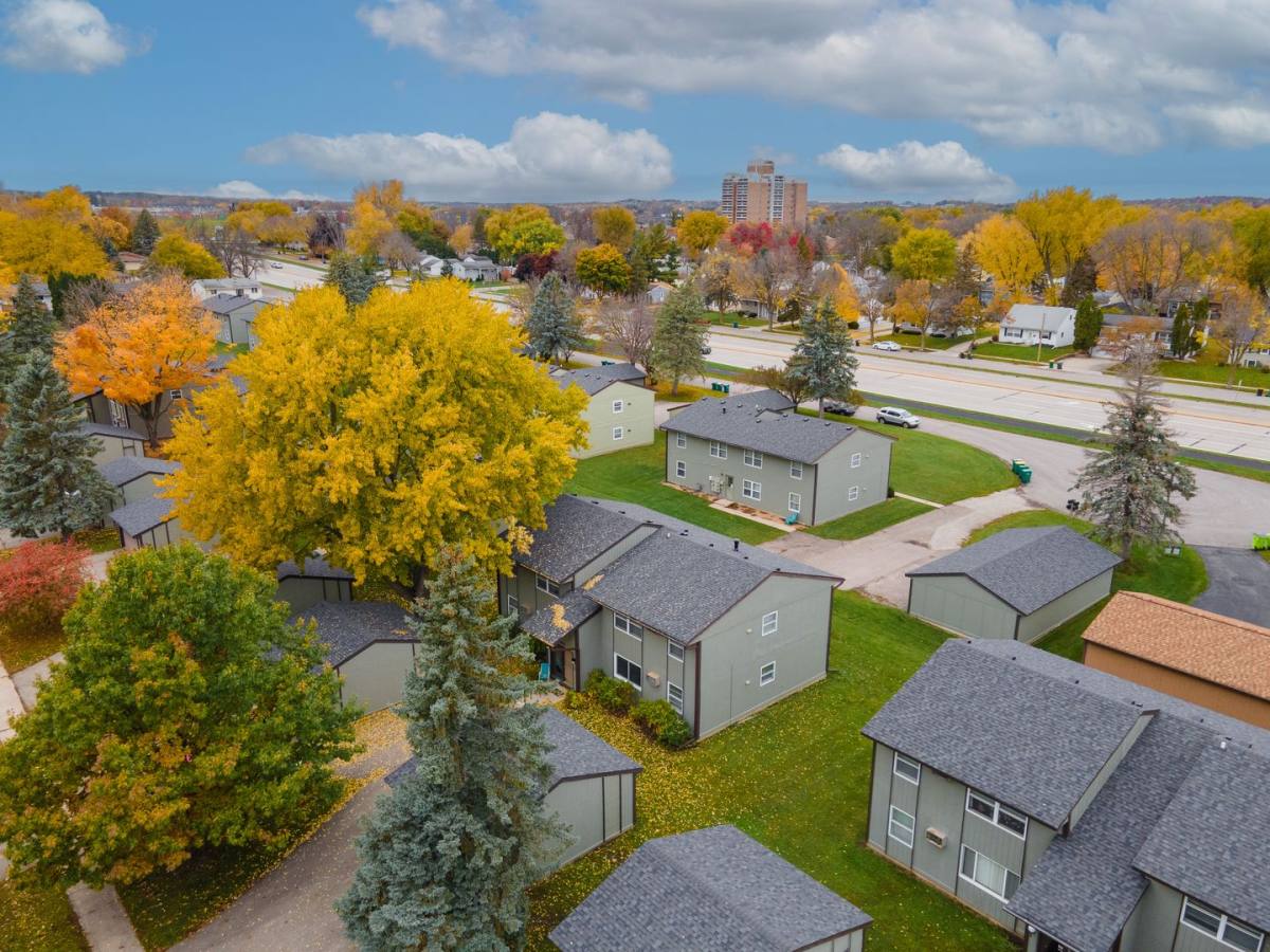 Apartment for rent at 1820-1858 37th St NW, Rochester, MN 55901