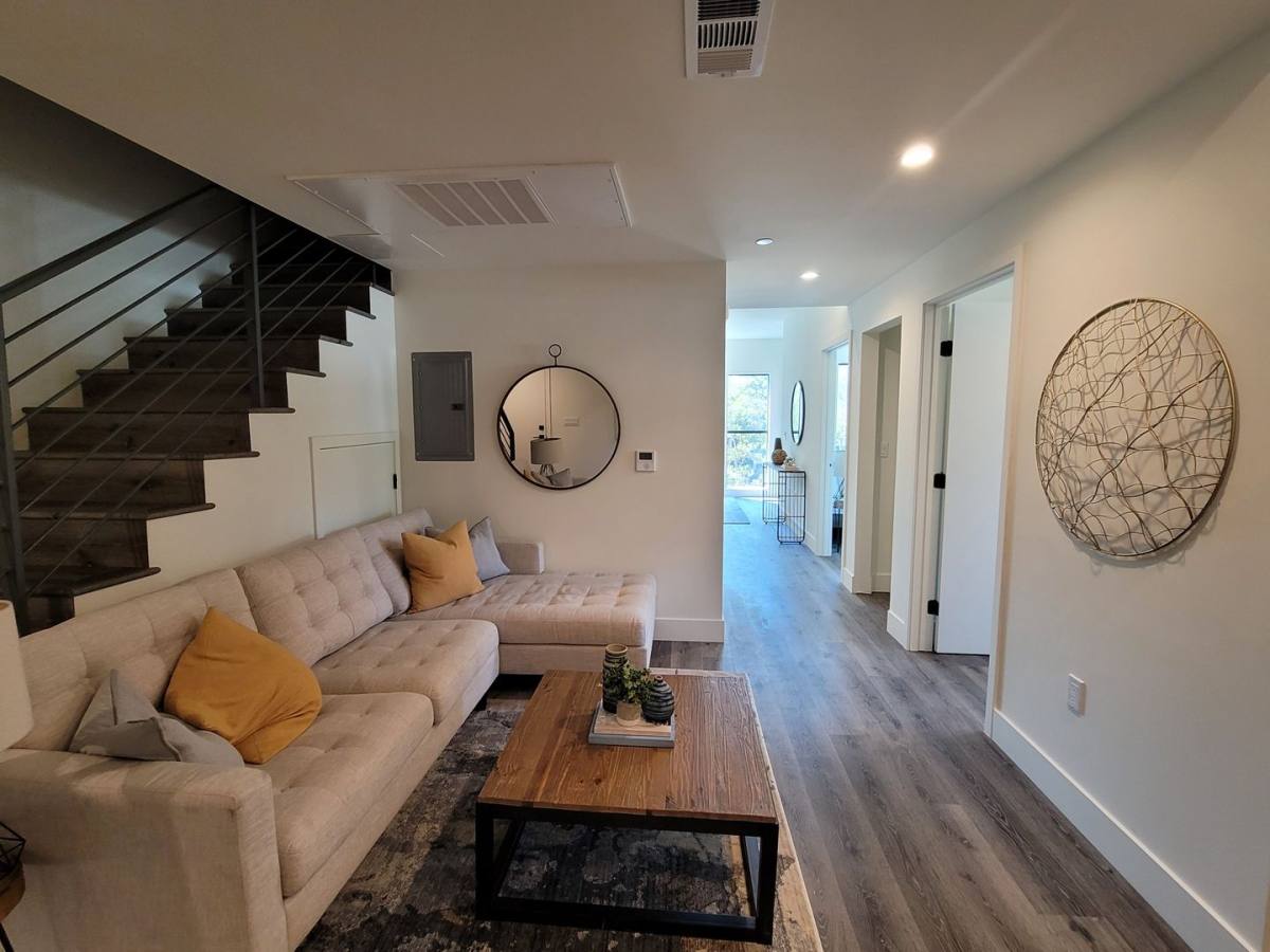 Apartment for rent at 862 Moraga Dr, Los Angeles, CA 90049