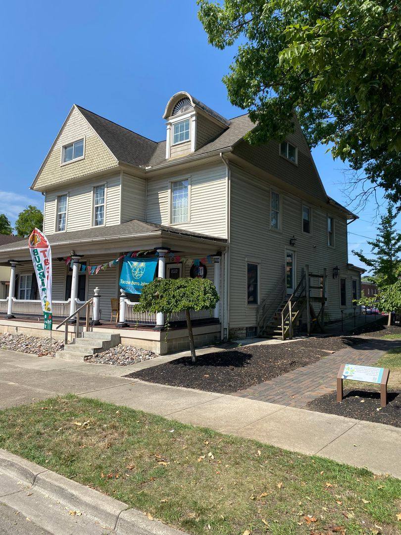 Apartment for rent at 105 S 2nd St, Miamisburg, OH 45342