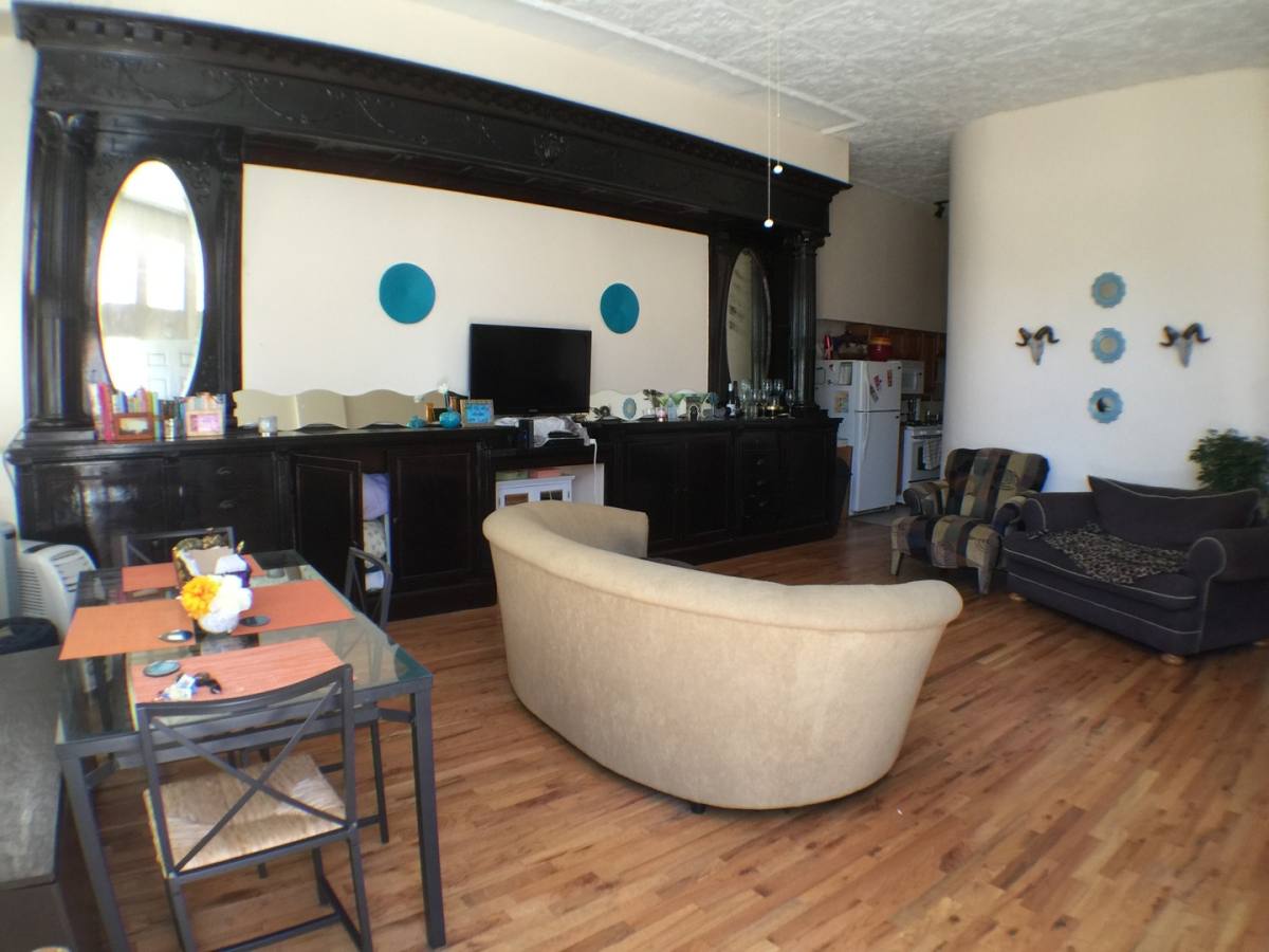 Apartment for rent at 2034 W Webster Ave, Chicago, IL 60647