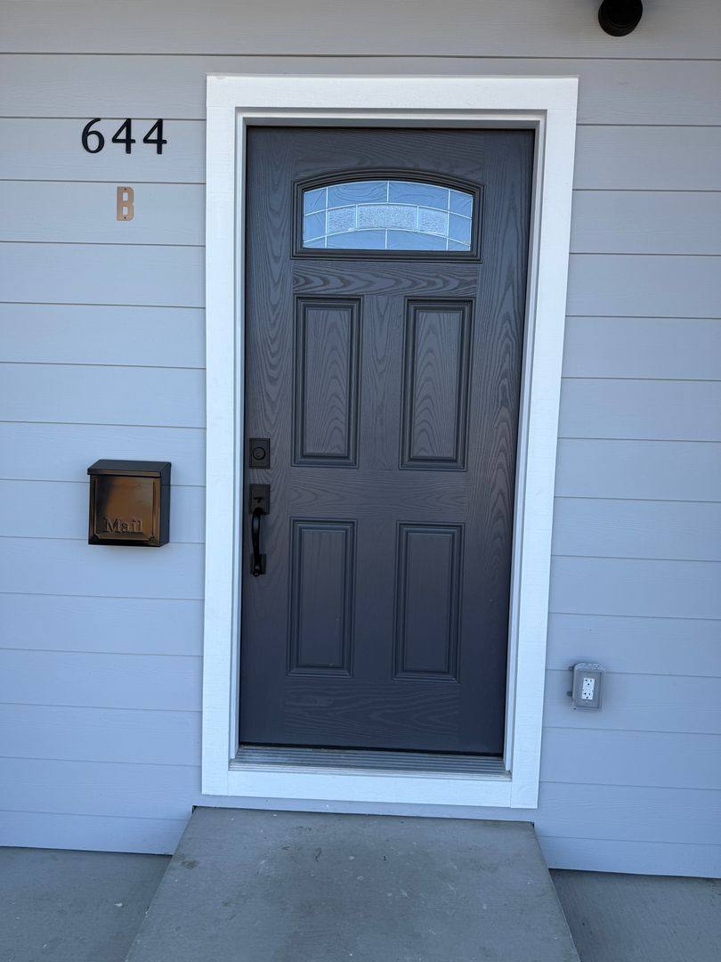 Apartment for rent at 644 Green St, Martinez, CA 94553