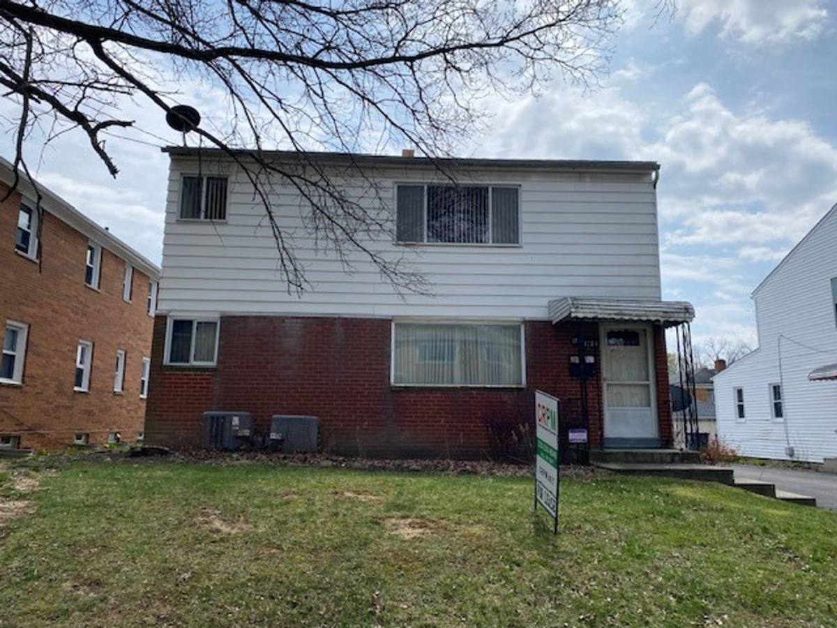 Apartment for rent at 1724 - 1726 Tanglewood Dr, Akron, OH 44313