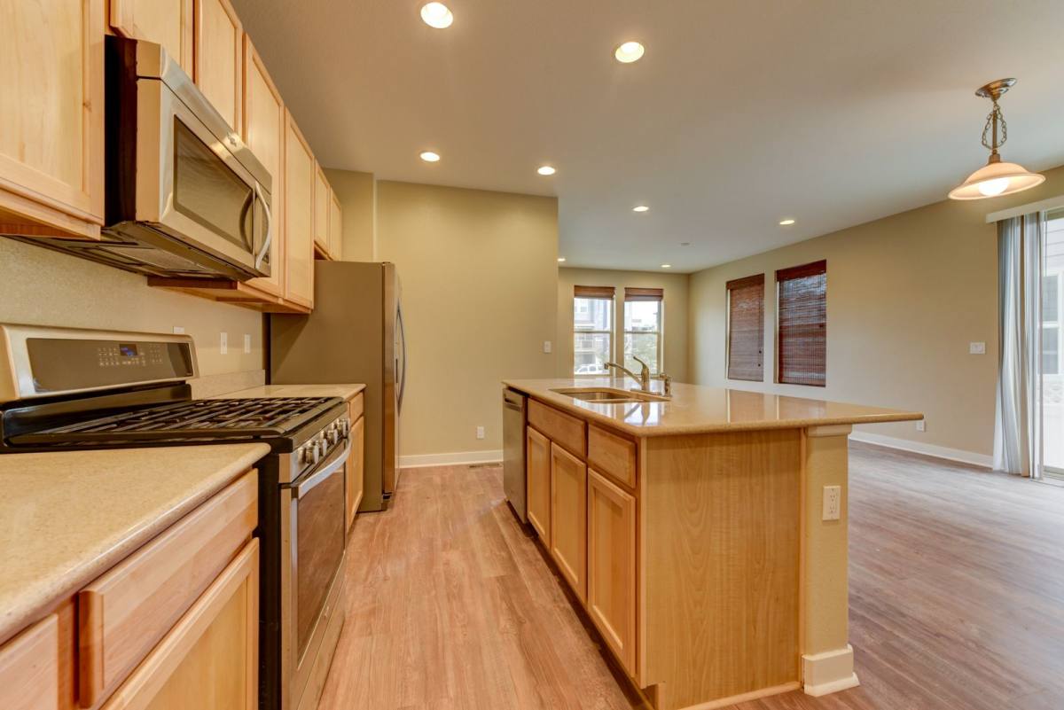 Townhouse for rent at 11347 Uptown Ave, Broomfield, CO 80021