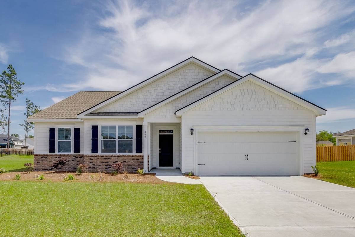 271 Fox Tail Dr, Richmond Hill, GA 31324