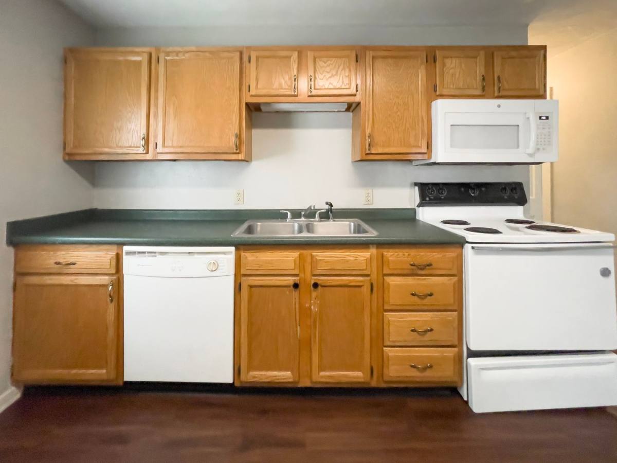 Apartment for rent at 813 W University Ave, Muncie, IN 47303