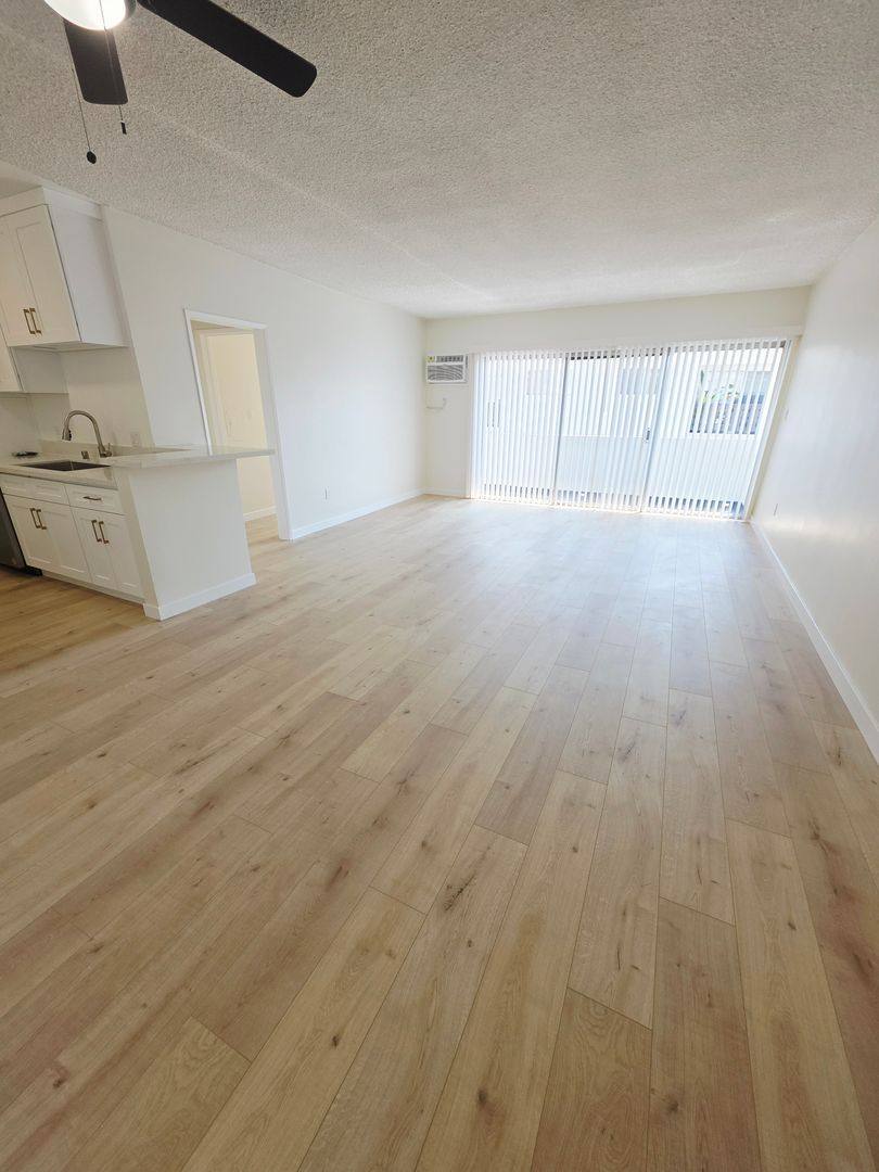 Apartment for rent at 18561 Prairie St, Northridge, CA 91324