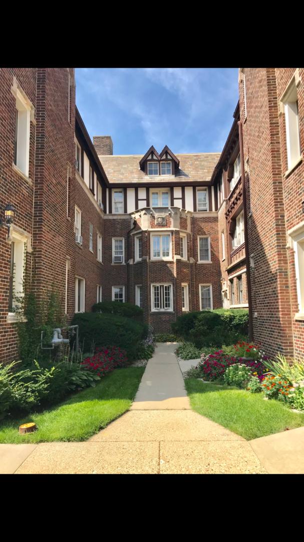 Apartment for rent at 460 Winnetka Ave, Winnetka, IL 60093