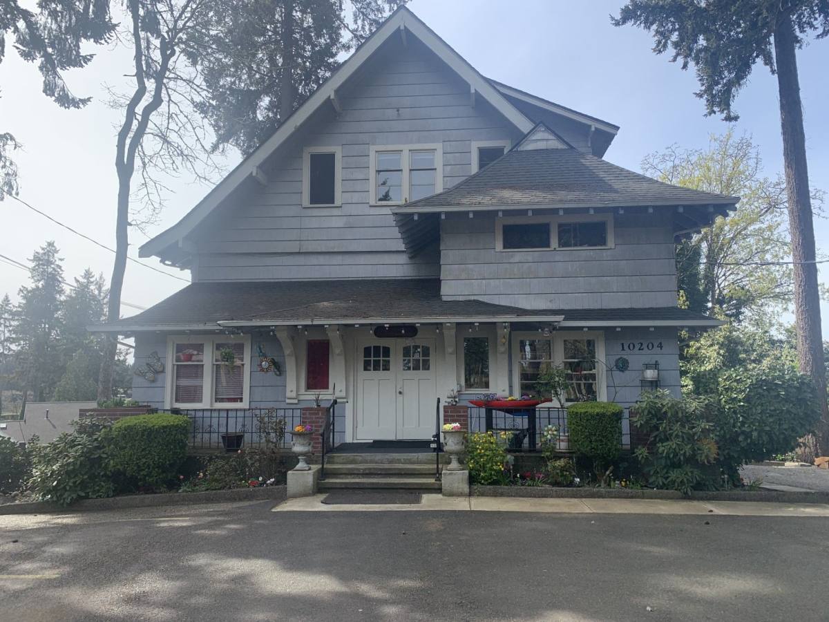 Apartment for rent at 10204 Dekoven Dr SW, Lakewood, WA 98499
