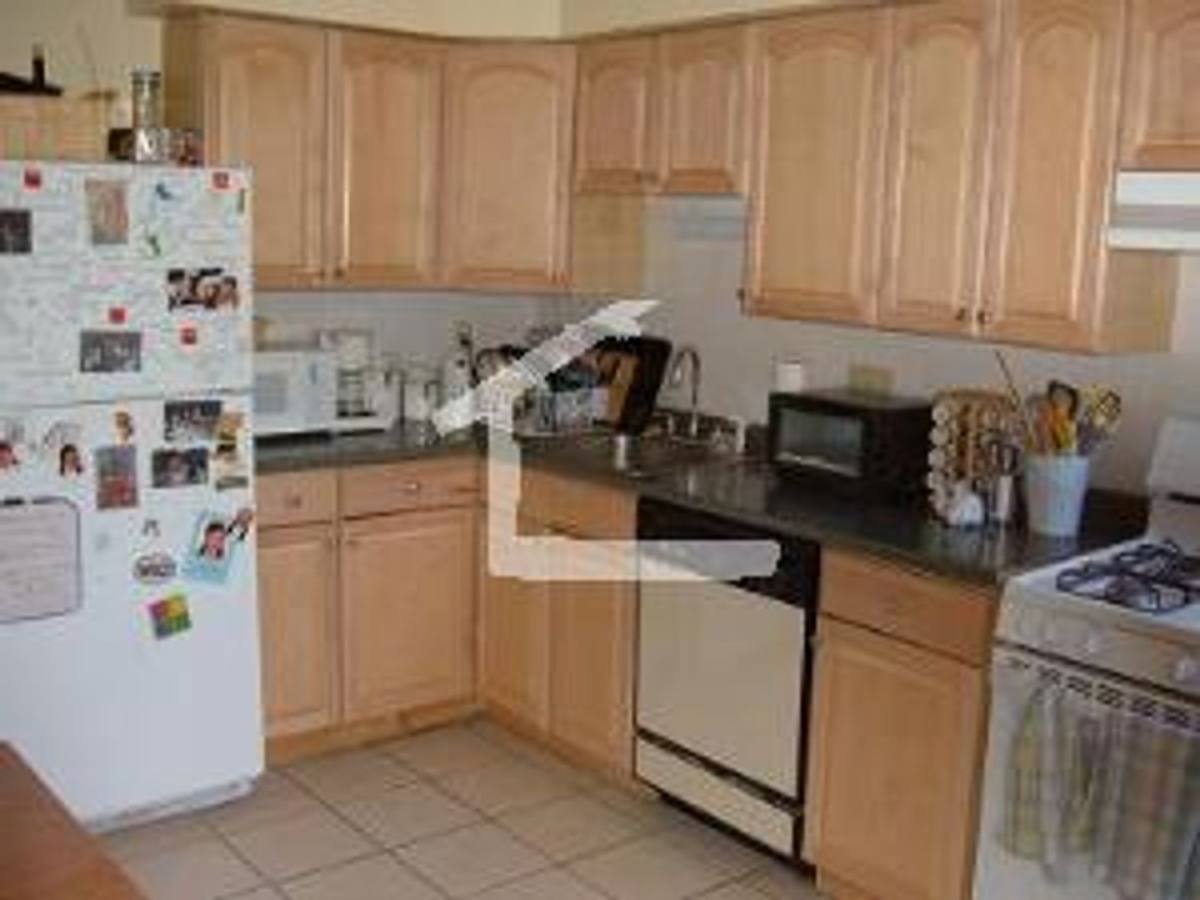 House for rent at 10 Strathmore Rd #3, Brookline, MA 02445