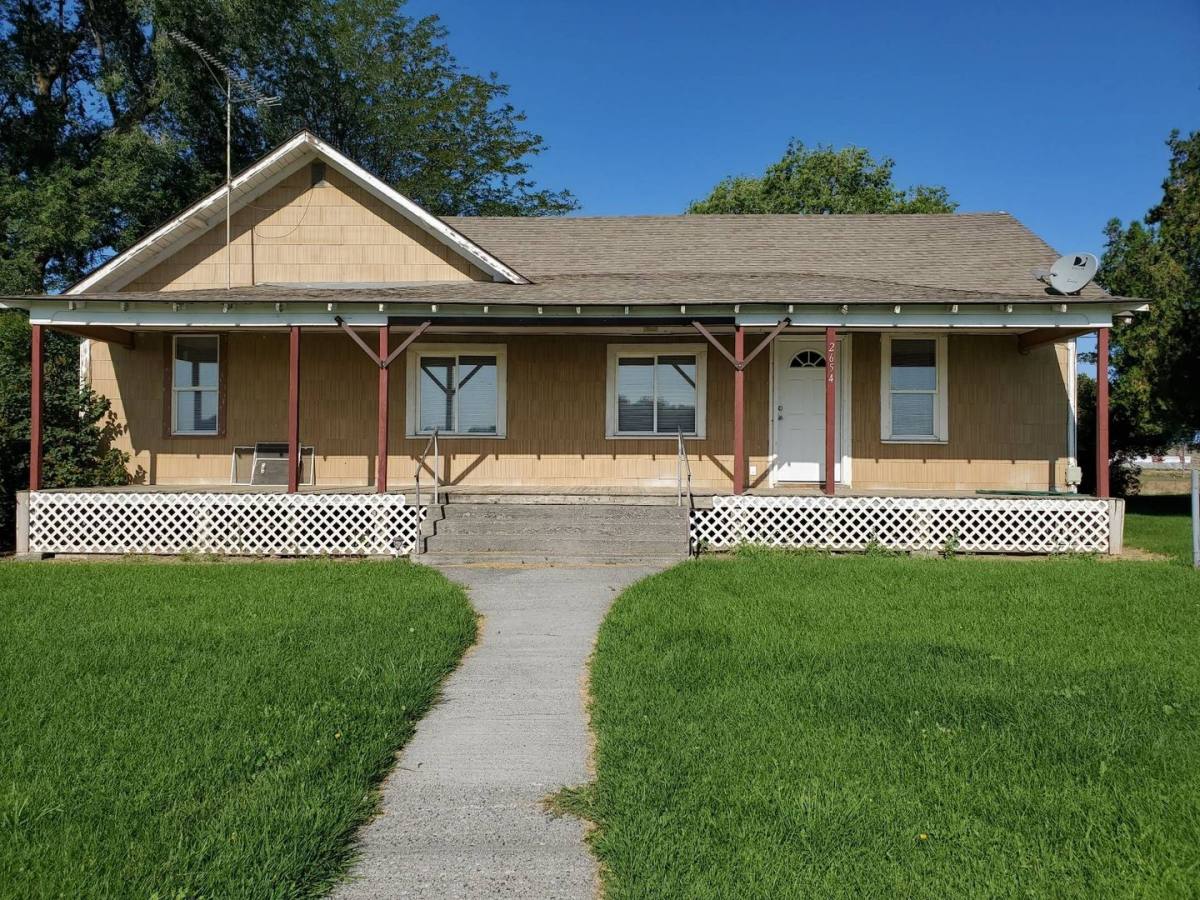 House for rent at 2654 Rd A NE, Moses Lake, WA 98837