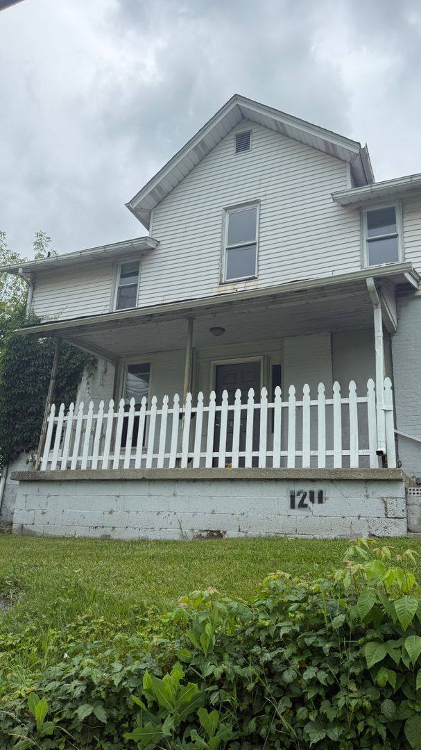Apartment for rent at 2nd Floor, New Castle, PA 16101