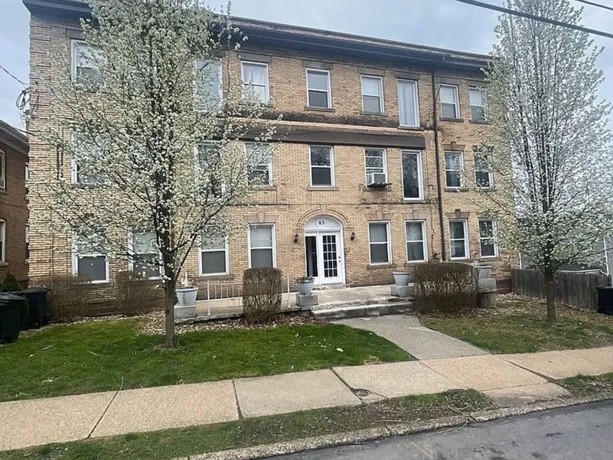 Apartment for rent at 65 N Linwood, Pittsburgh, PA 15205